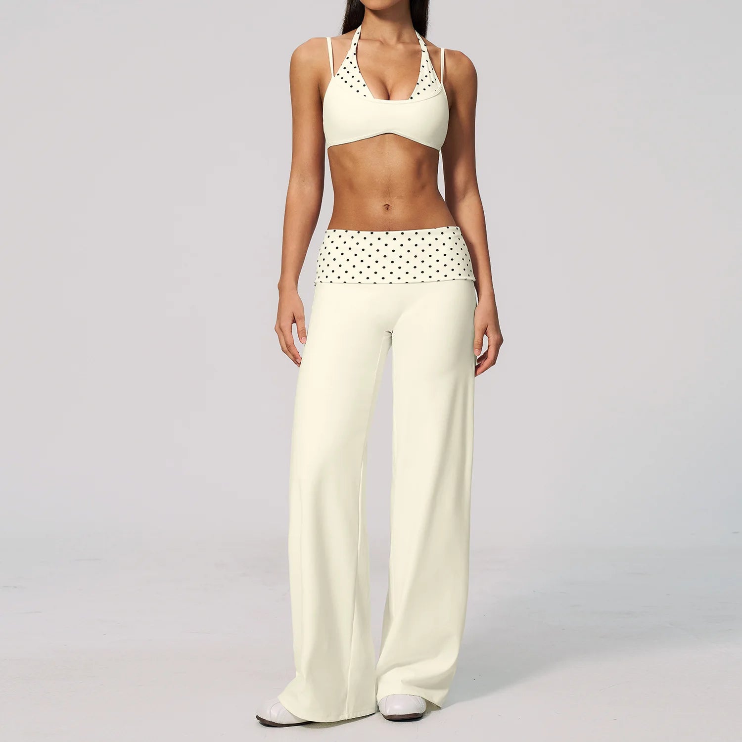 Women's 2-Piece Athletic Set — Printed Bralette & Capri Leggings