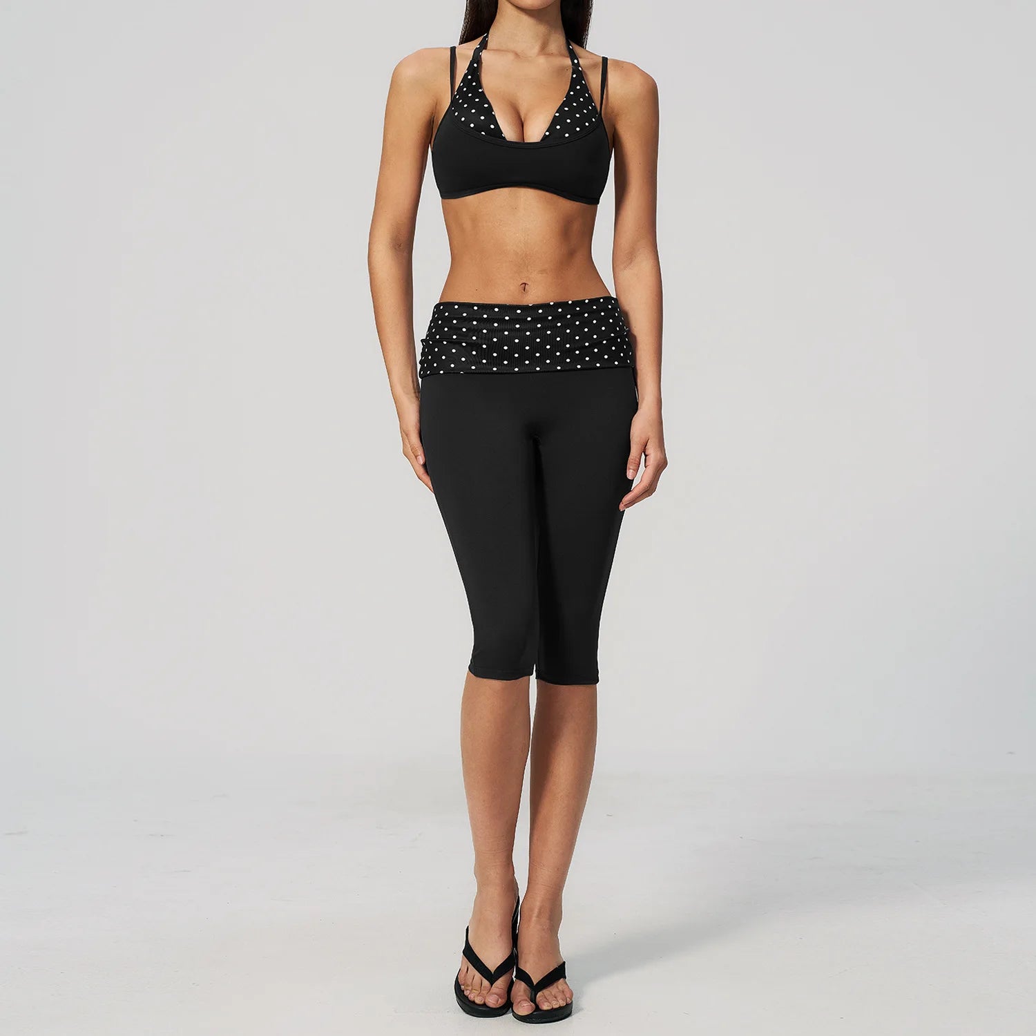 Women's 2-Piece Athletic Set — Printed Bralette & Capri Leggings