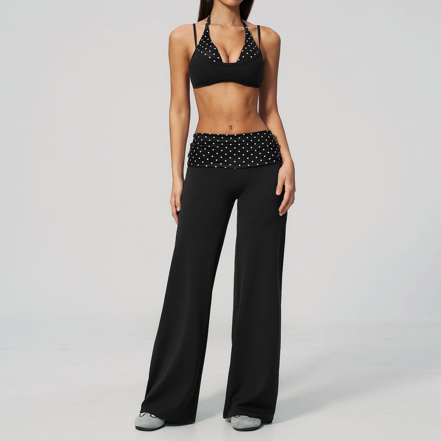 Women's 2-Piece Athletic Set — Printed Bralette & Capri Leggings